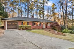 3200 W Roxboro