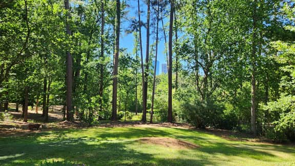 3200 W Roxboro - Image 3